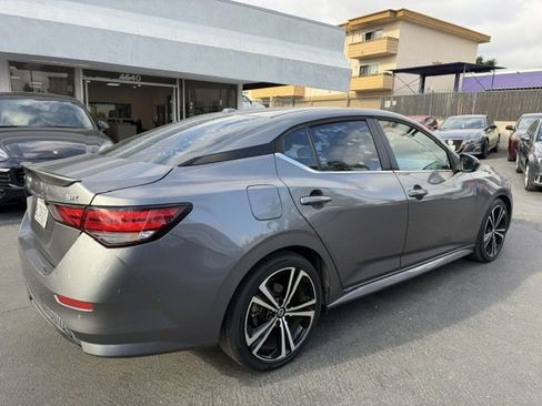 Used 2020 Nissan Sentra SR FWD image 2