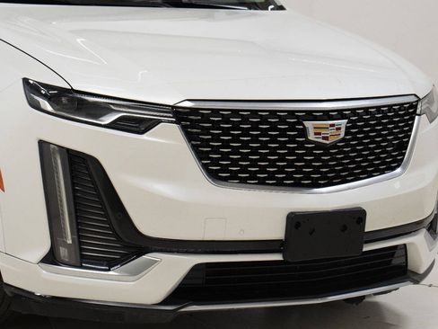 Used 2020 Cadillac XT6 Premium Luxury FWD image 9