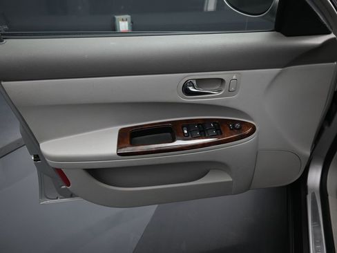 Used 2008 Buick LaCrosse CX image 11