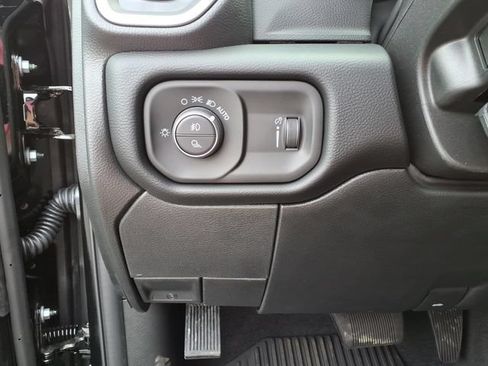 New 2026 RAM 3500 Big Horn AWD/4WD image 16