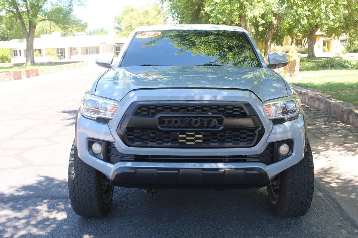 Used 2019 Toyota Tacoma TRD Off-Road AWD/4WD image 51