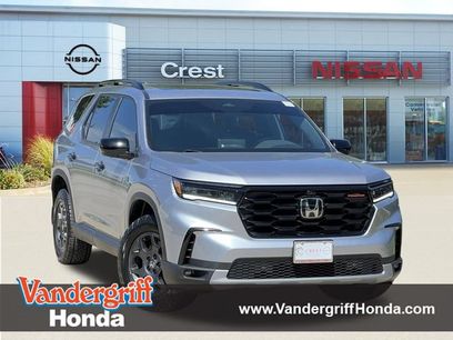 Used 2025 Honda Pilot TrailSport