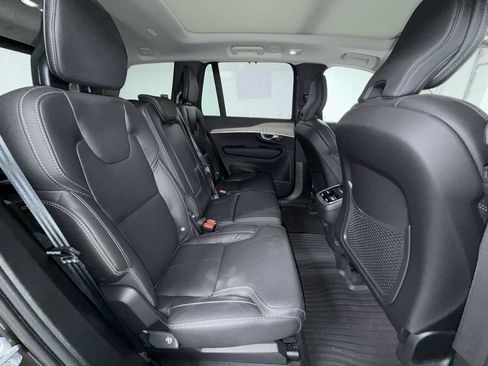 Used 2024 Volvo XC90 B6 Ultimate w/ Protection Package Premier AWD/4WD image 17