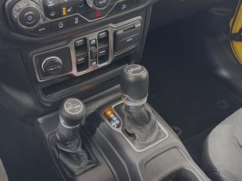 Used 2019 Jeep Wrangler Unlimited Sport S image 17