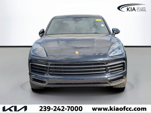 Used 2019 Porsche Cayenne image 2