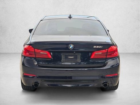 Used 2020 BMW 530i w/ Premium Package RWD image 6
