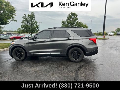 Used 2020 Ford Explorer XLT w/ Equipment Group 202A RWD image 8