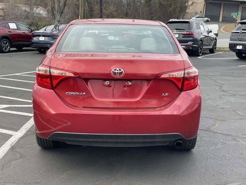 Used 2018 Toyota Corolla LE image 6