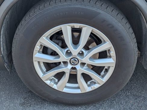 Used 2019 Nissan Rogue SV AWD/4WD image 13