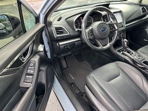 Used 2019 Subaru Crosstrek 2.0i Limited w/ Moonroof Package w/Navigation AWD/4WD image 8