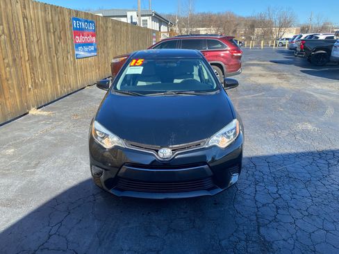 Used 2015 Toyota Corolla LE Premium image 2