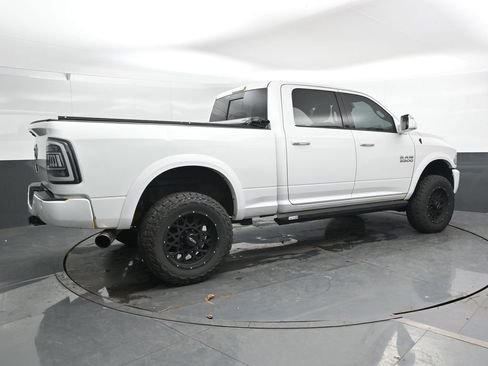 Used 2014 RAM 2500 Outdoorsman image 2