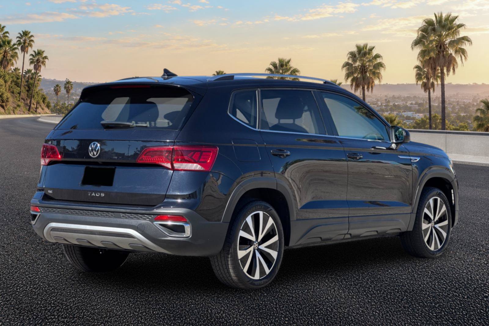 Used 2024 Volkswagen Taos SE FWD image 6