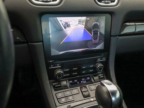 Used 2019 Porsche 718 Cayman RWD image 21