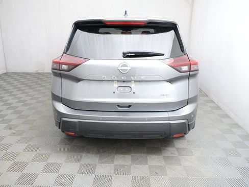 Used 2025 Nissan Rogue S AWD/4WD image 6
