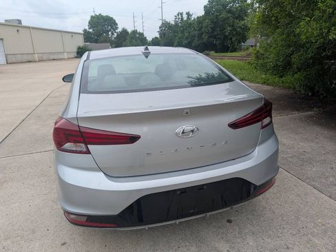 Used 2020 Hyundai Elantra SEL FWD image 2