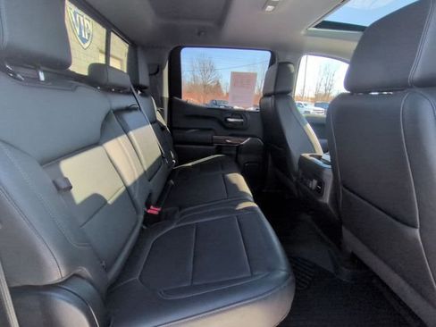 Used 2021 Chevrolet Silverado 1500 LT Trail Boss w/ Convenience Package II AWD/4WD image 29