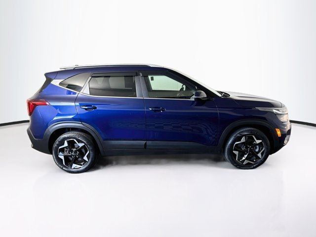 Certified 2024 Kia Seltos EX AWD/4WD image 4