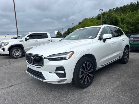 Used 2023 Volvo XC60 B5 Plus AWD/4WD image 1