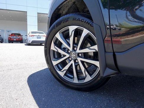 Certified 2023 Toyota Corolla Cross XLE FWD image 10