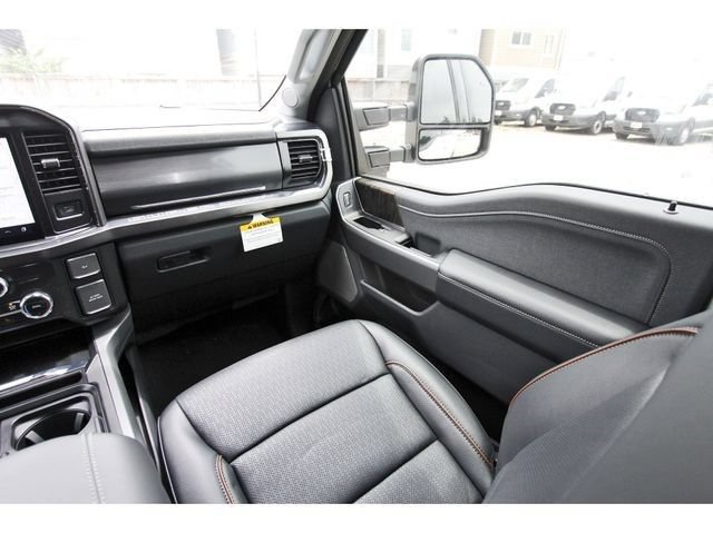 New 2026 Ford F350 Lariat w/ Black Appearance Package AWD/4WD image 9