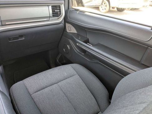 Used 2024 Ford Expedition XLT AWD/4WD image 16