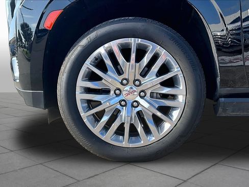 Used 2023 GMC Yukon Denali AWD/4WD image 10
