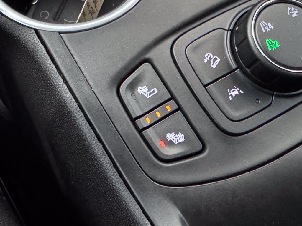 Used 2021 GMC Terrain SLE w/ Driver Convenience Package AWD/4WD image 22