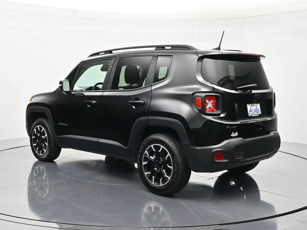 Used 2023 Jeep Renegade Latitude AWD/4WD image 7