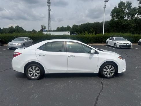 Used 2015 Toyota Corolla LE FWD image 8
