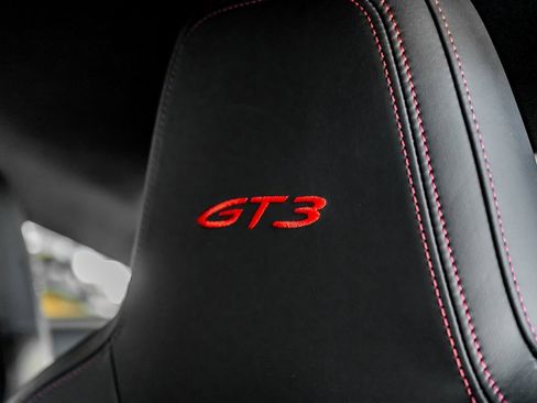 Certified 2022 Porsche 911 GT3 image 16
