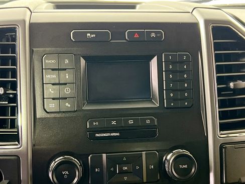 Used 2018 Ford F150 XLT image 26