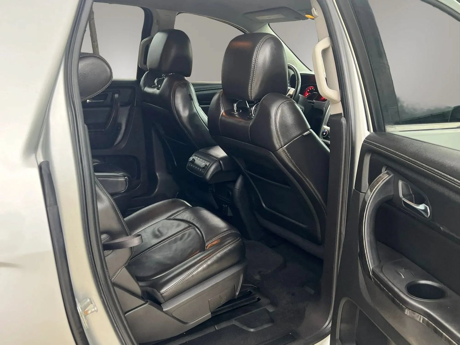 Used 2015 GMC Acadia SLT AWD/4WD image 19