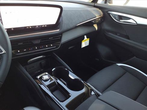 New 2025 Buick Envision Sport Touring image 13