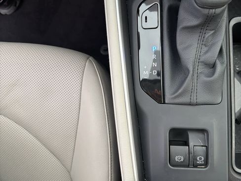 Used 2026 Toyota Grand Highlander Limited image 10