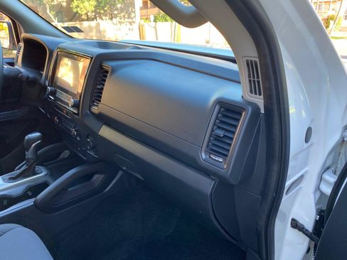 Used 2022 Nissan Frontier S AWD/4WD image 44
