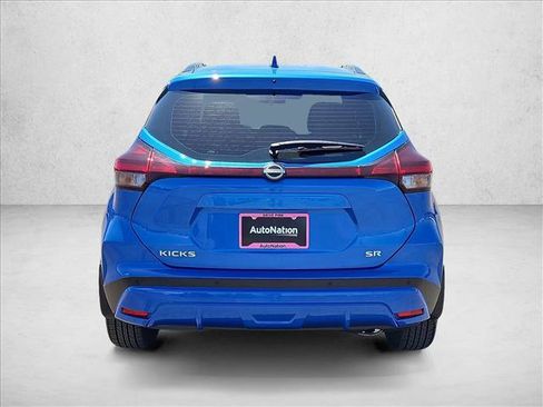 Used 2023 Nissan Kicks SR FWD image 7