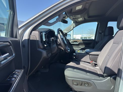 Used 2023 Chevrolet Silverado 1500 LT w/ Protection Package AWD/4WD image 13