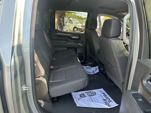 Used 2025 Chevrolet Silverado 1500 LT image 12