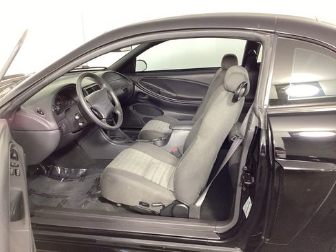 Used 2001 Ford Mustang GT RWD image 12