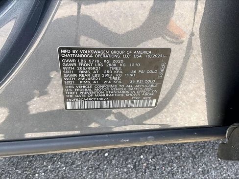 Used 2024 Volkswagen Atlas Cross Sport SEL Premium R-Line image 34