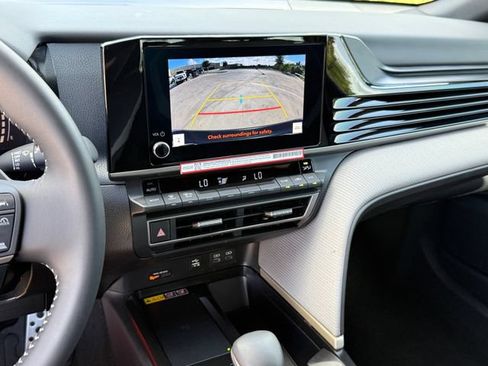Used 2026 Toyota Camry SE w/ Convenience Package FWD image 19