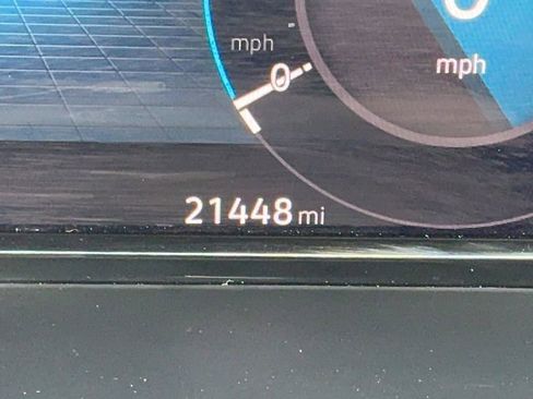 Used 2025 Volkswagen Atlas SE image 30