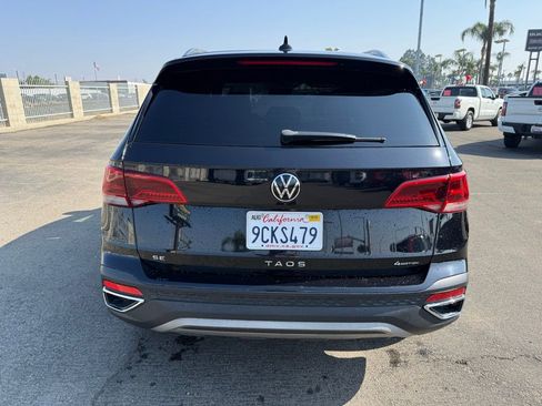 Used 2022 Volkswagen Taos SE image 5