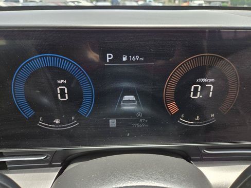 Used 2025 Hyundai Kona SE FWD image 26