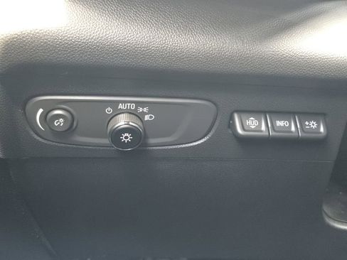 Used 2023 Buick Envision Essence w/ Technology Package I image 22