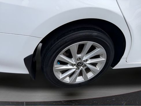 Used 2024 Toyota Camry LE FWD image 13
