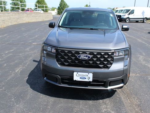 New 2025 Ford Maverick XLT image 9