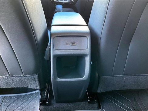 Certified 2024 Chevrolet Trax LT w/ LT Convenience Package image 15