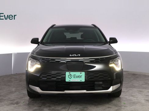 Used 2024 Kia Niro Wind FWD image 12